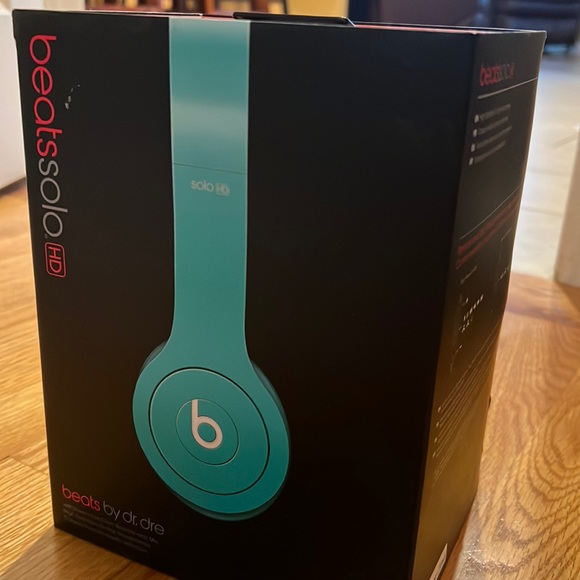 Headphones Original Beats Solo By Dr Dre With Original Box Everything